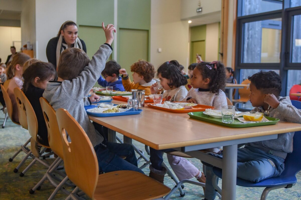Le restaurant de l’école Ferdinand Buisson à Saint-Nazaire (©Bruno Bouvry)